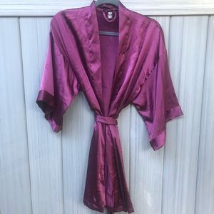 VS silk robe